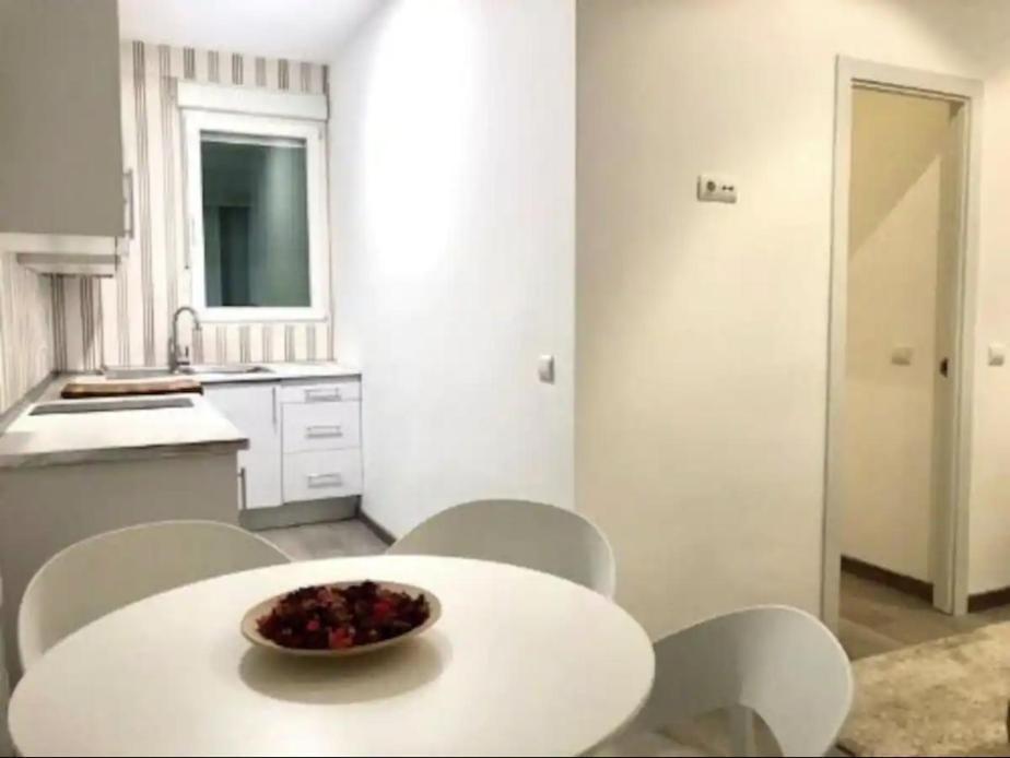 Ferienwohnung Madrid A Metros Del Retiro Exterior foto